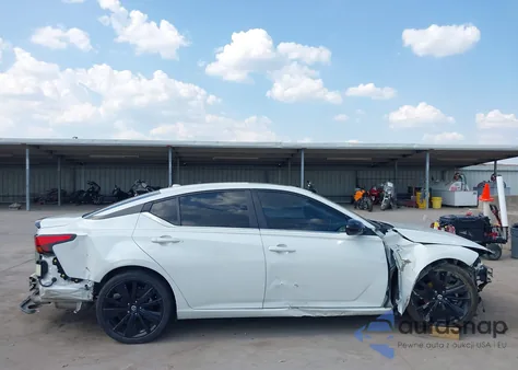 2022 Nissan Altima Sr Fwd из США, поврежденный, VIN 1N4BL4CV4NN349127